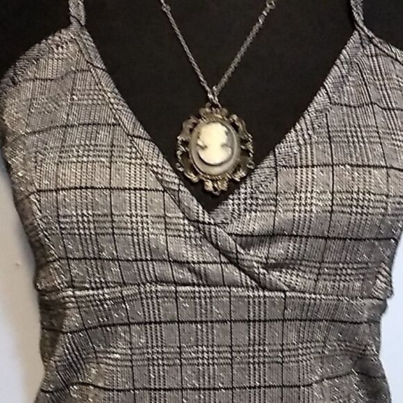 OBJEX Silver Plaid Sparkle Croptop - Picture 4 of 12